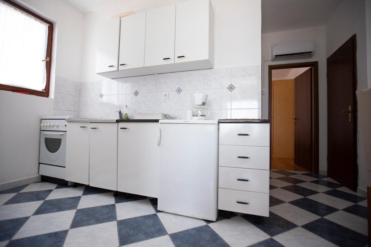 לוקבה Villa Tomasovic מראה חיצוני תמונה