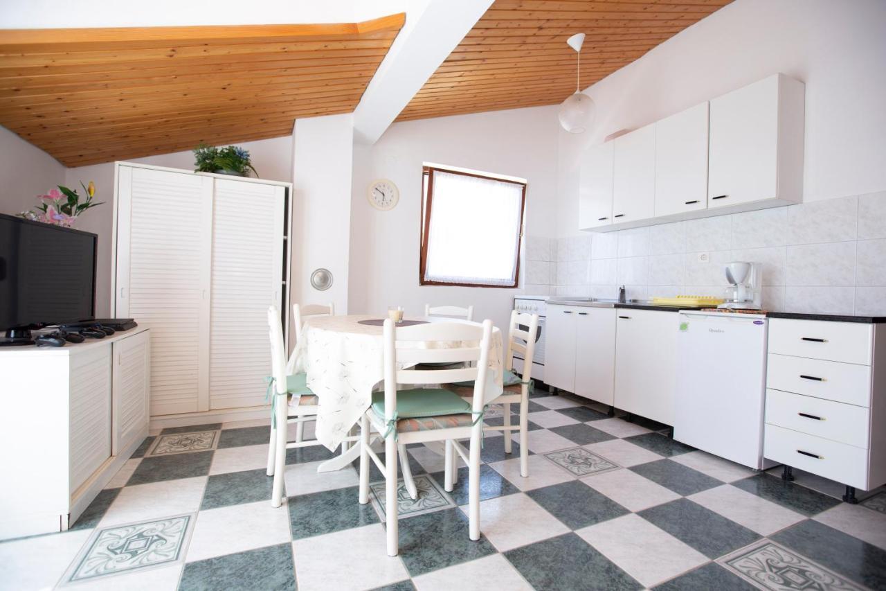 לוקבה Villa Tomasovic מראה חיצוני תמונה