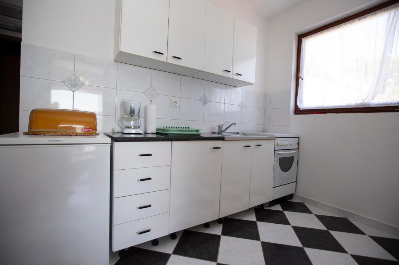 לוקבה Villa Tomasovic מראה חיצוני תמונה